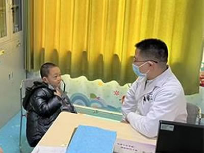 河南省妇幼专家义诊活动走进卧龙区妇幼保健院